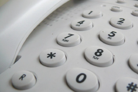 Téléphone blanc fin du RTC